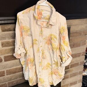 American Eagle Outfitters Floral Beach Button Down Shirt - SO SOFT! Size small